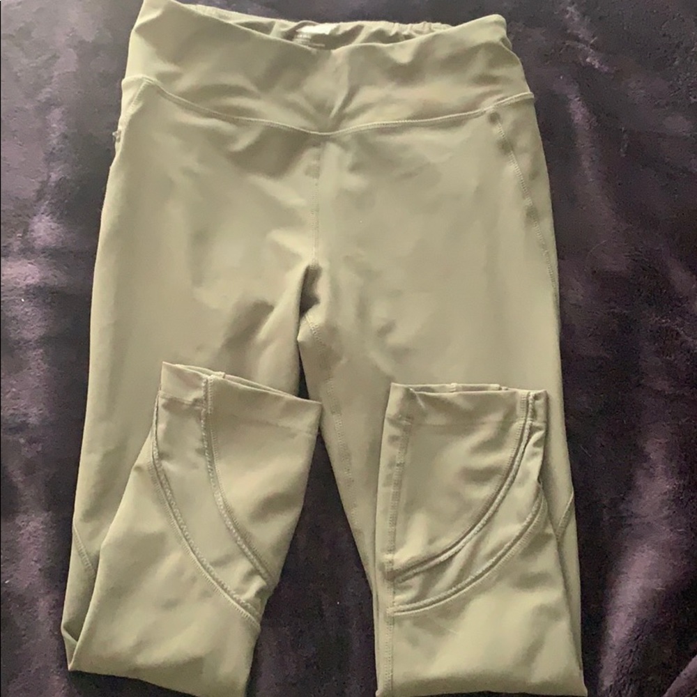 This is a camo colored legging Capri